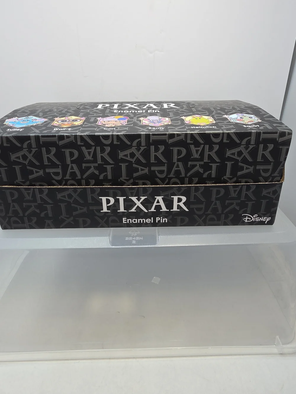 Disney Pixar Portrait Blind Box Enamel Pin Box Of 12 Sealed (E6)